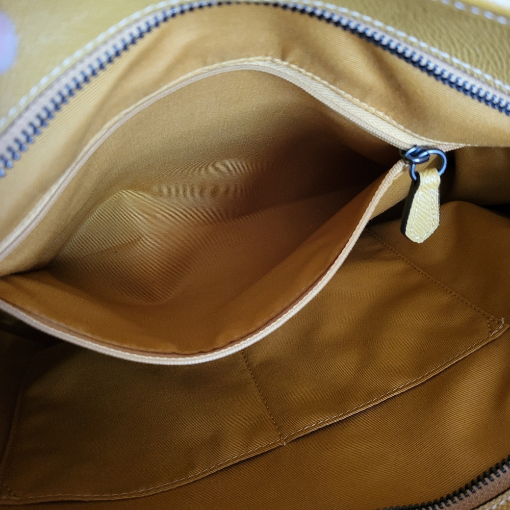 COACH BAG (MUSTARD COLOR) LIKE NEW, EXTREMELY CLEAN!! - Picture 10 of 10